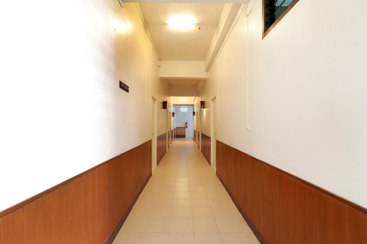 Mali's Hotel