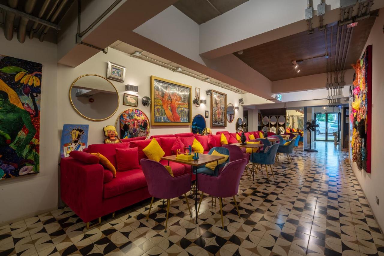 River Art Hotel 3*