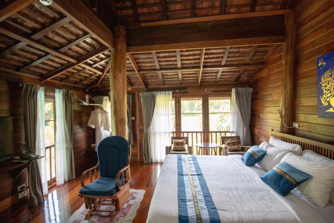 Royal Train Garden Hotel 4*