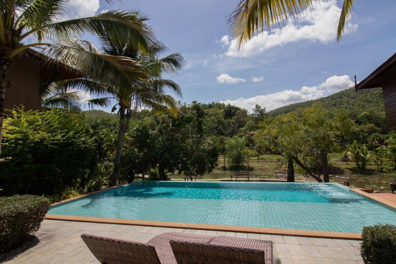 Royal Train Garden Hotel 4*