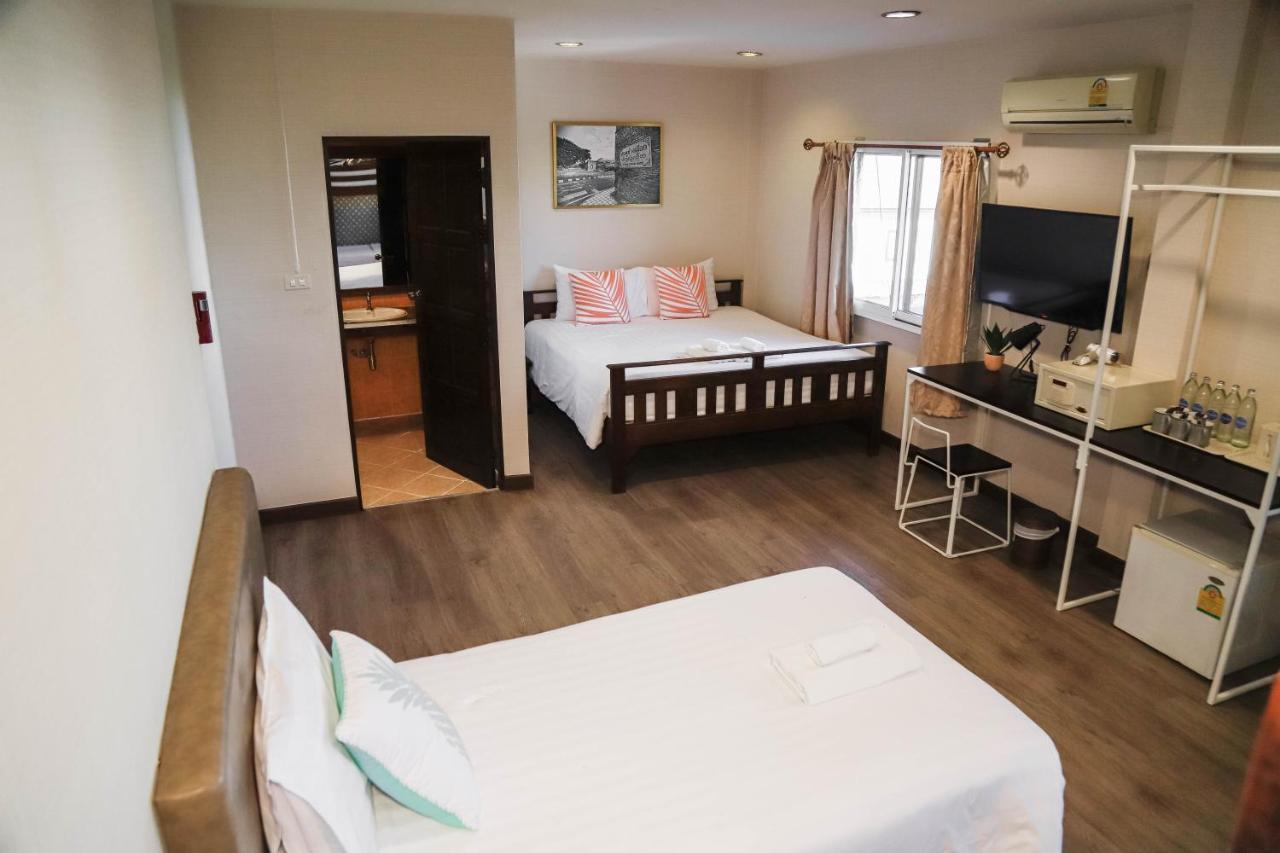 Family For 5 Pax Near Thapae Gate Apartment Chiang Mai