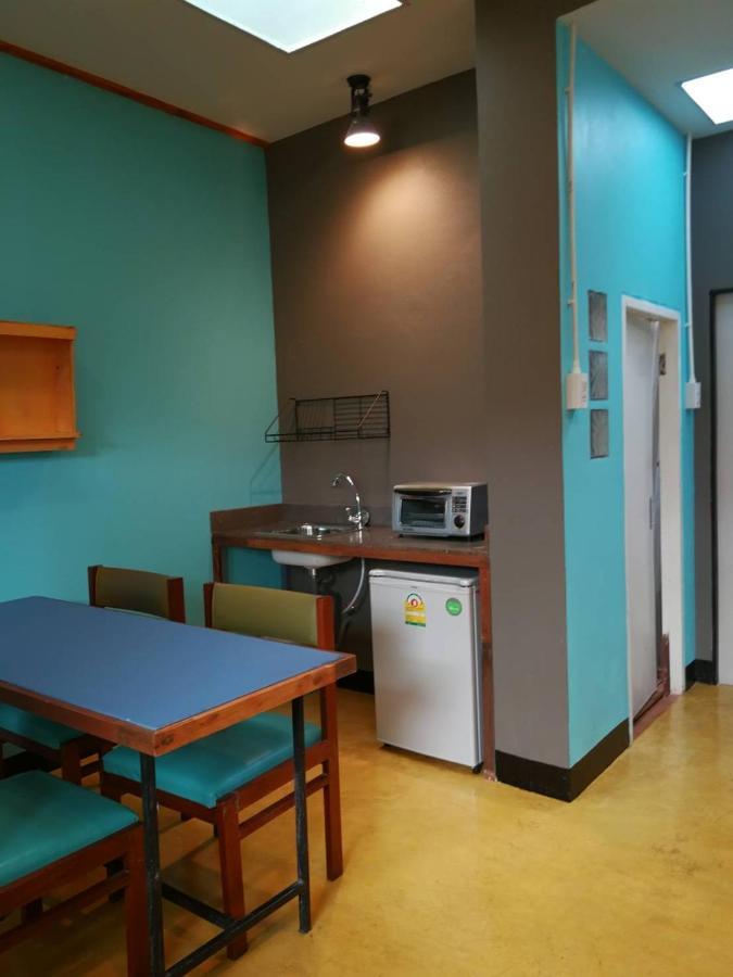60 Blue House Guest house