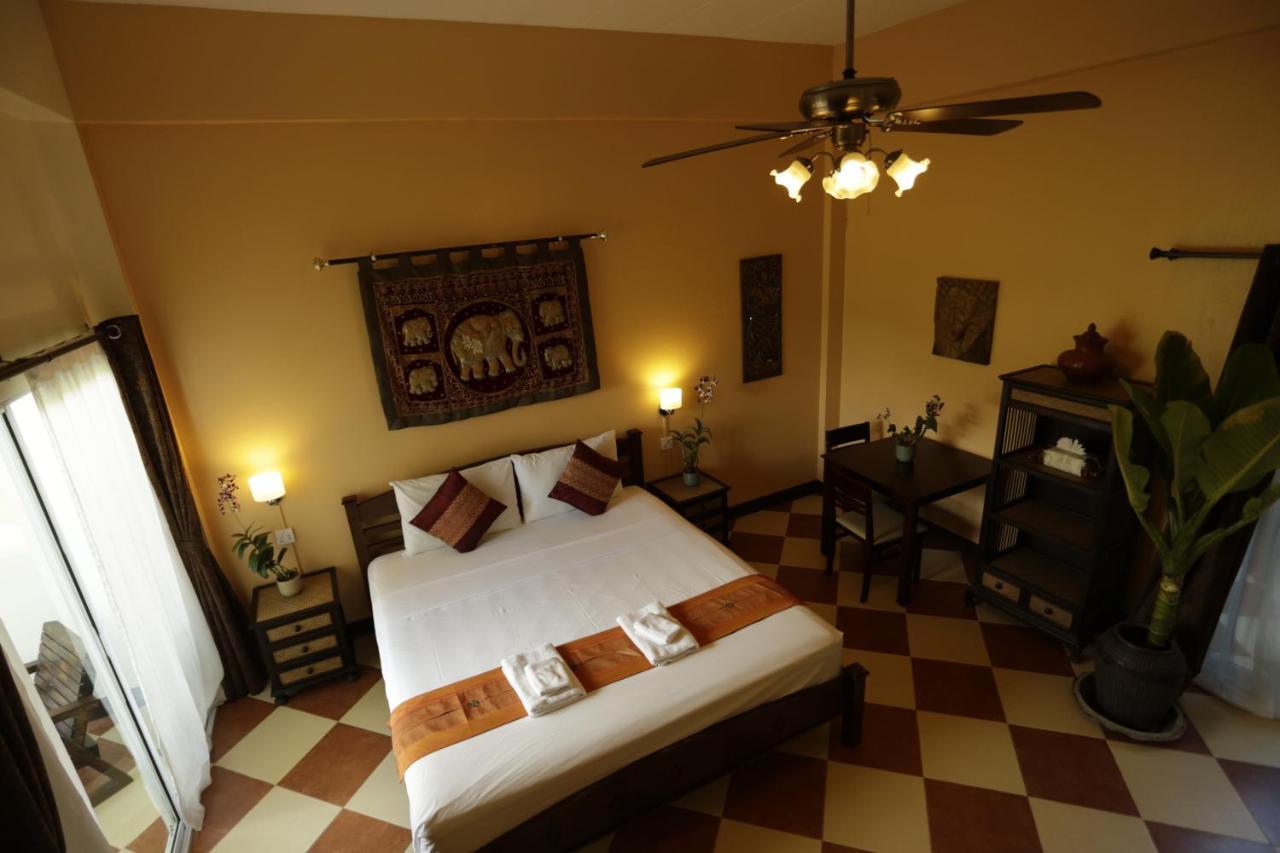 Liam's Adults Only Inn Chiang Mai
