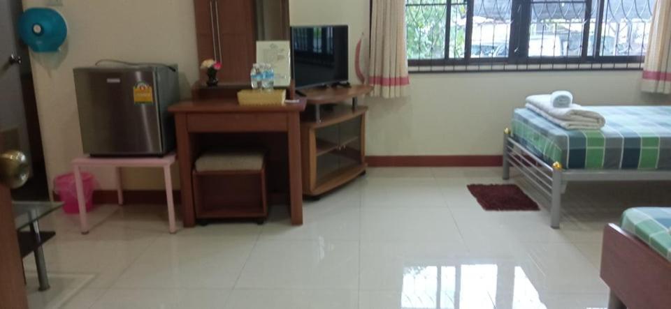เพลส 200 300 150 ที่พักเชียงใหม่ราคาถูก ห้องพักเชียงใหม่ราคาถูก โรงแรมเซลส์ส์ Luxury tent