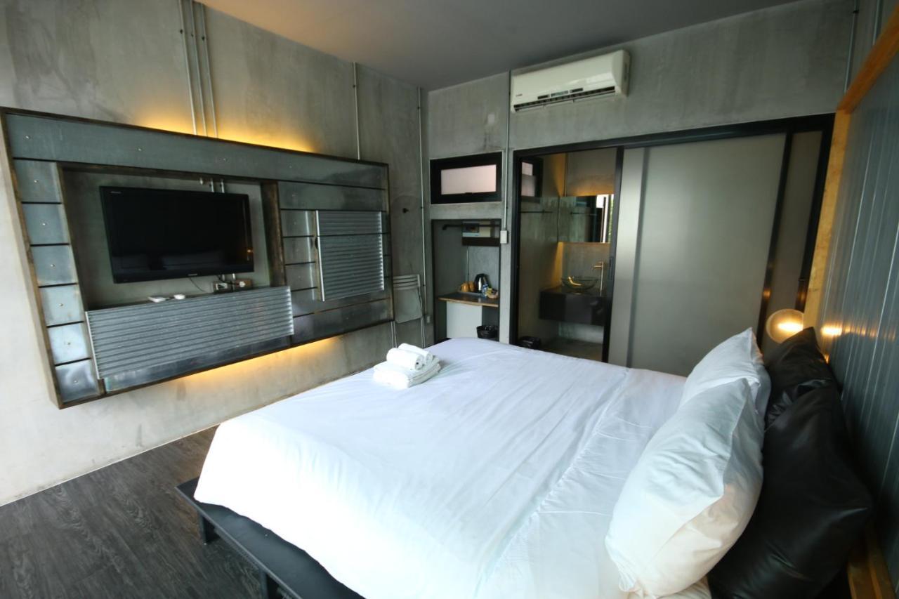 Bed Stop Chiangmai Hotel