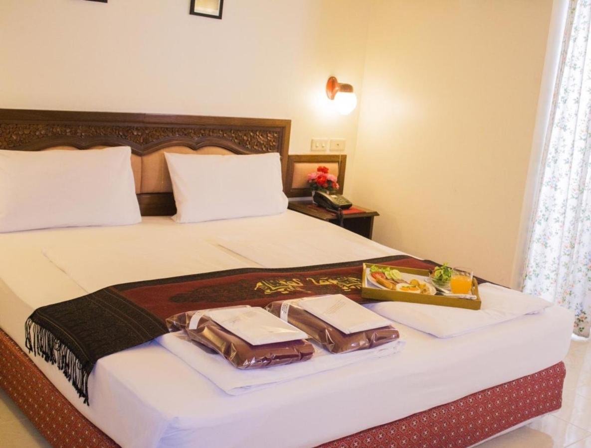 Hotel People Place Classic Sha Extra 2*