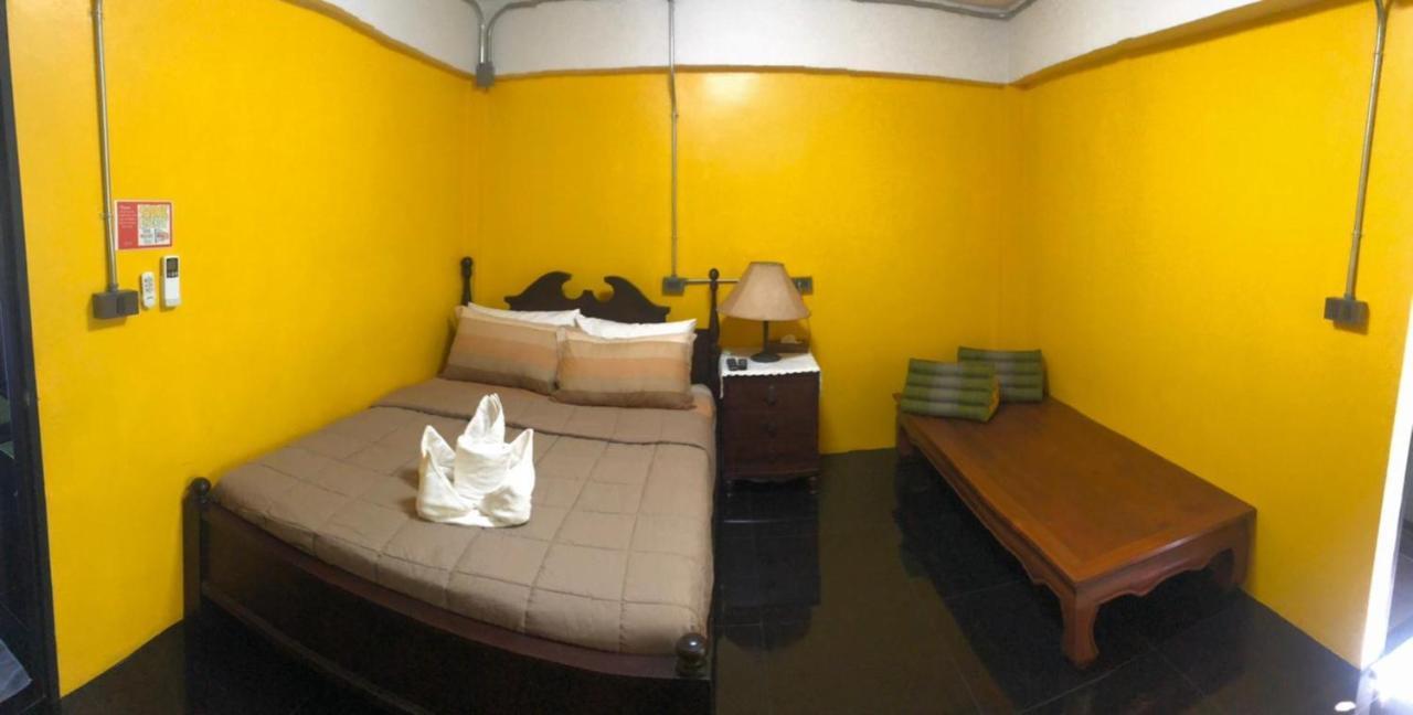 Baan Lung Poshtel Asrama *