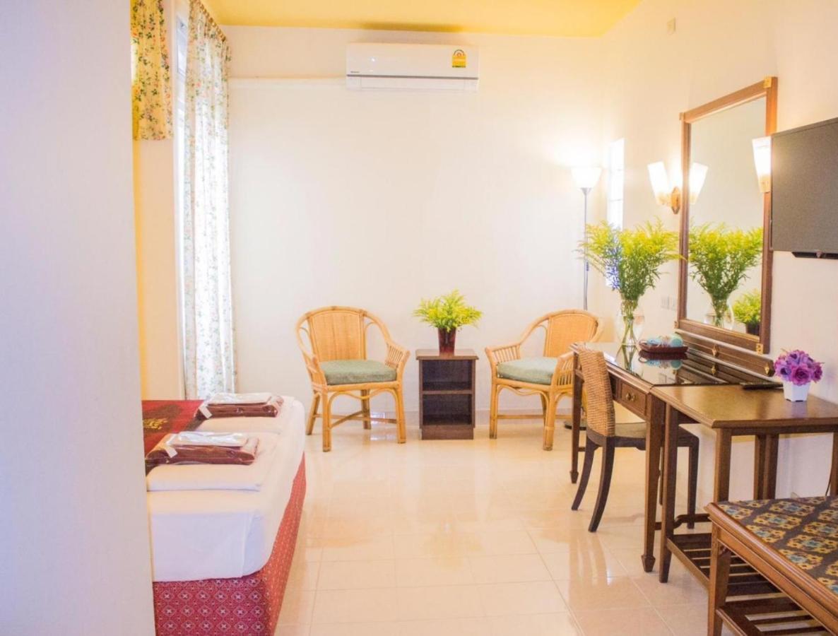Hotel People Place Classic Sha Extra Chiang Mai