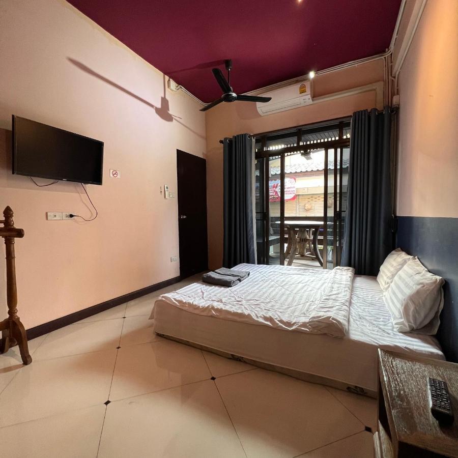 Madera House Guest house *