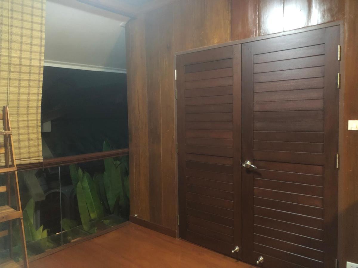 Hospedagem domiciliar 188 Teak House บ้านต้นสัก *