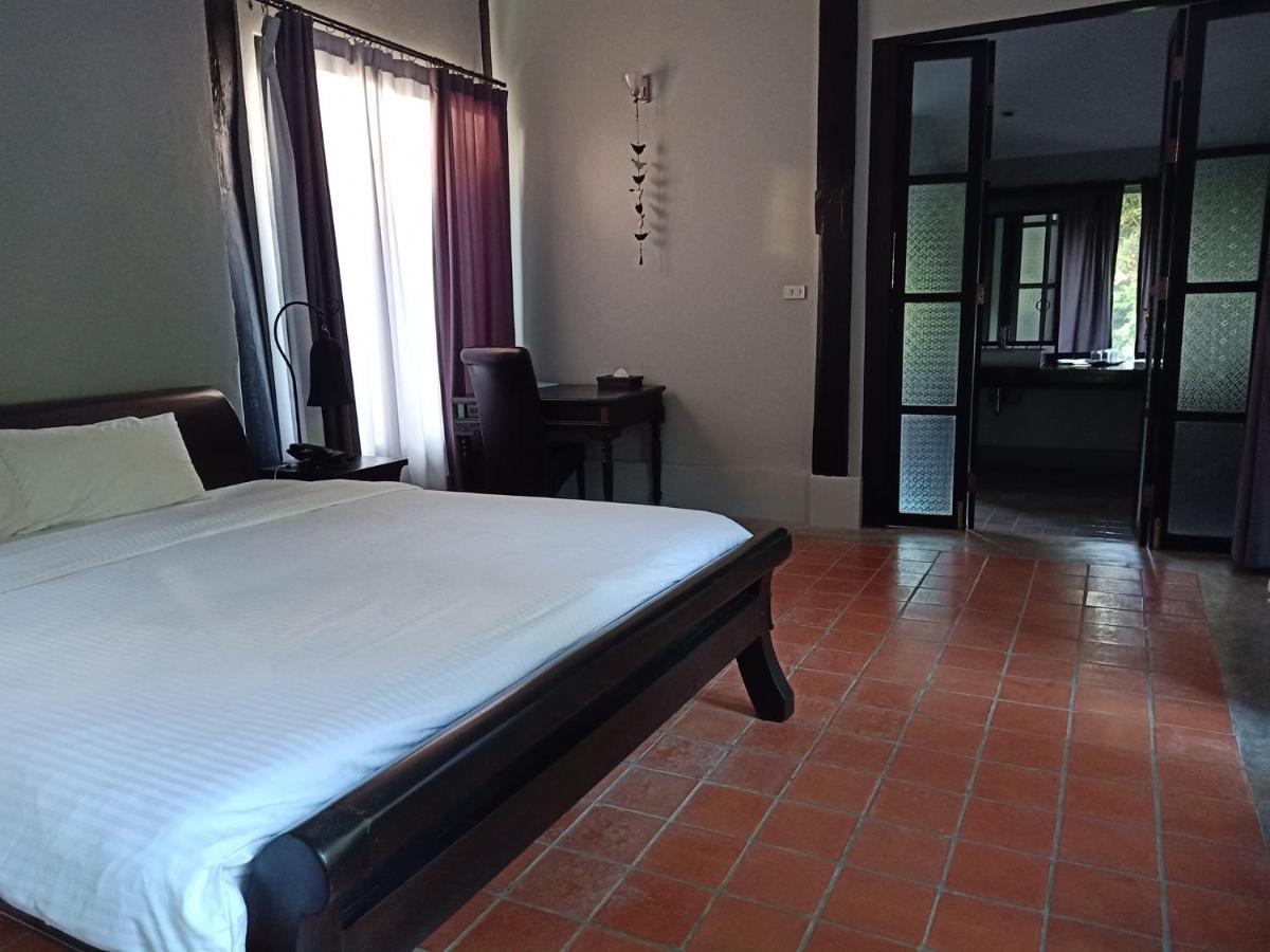 Resort Narittaya And Restaurant