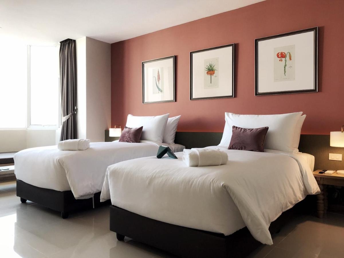 The Raintree 4*