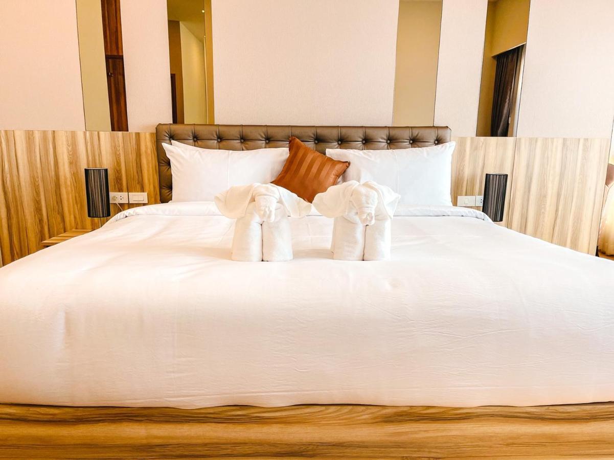 Hotel Sukruethai - โรงแรมสุขฤทัย