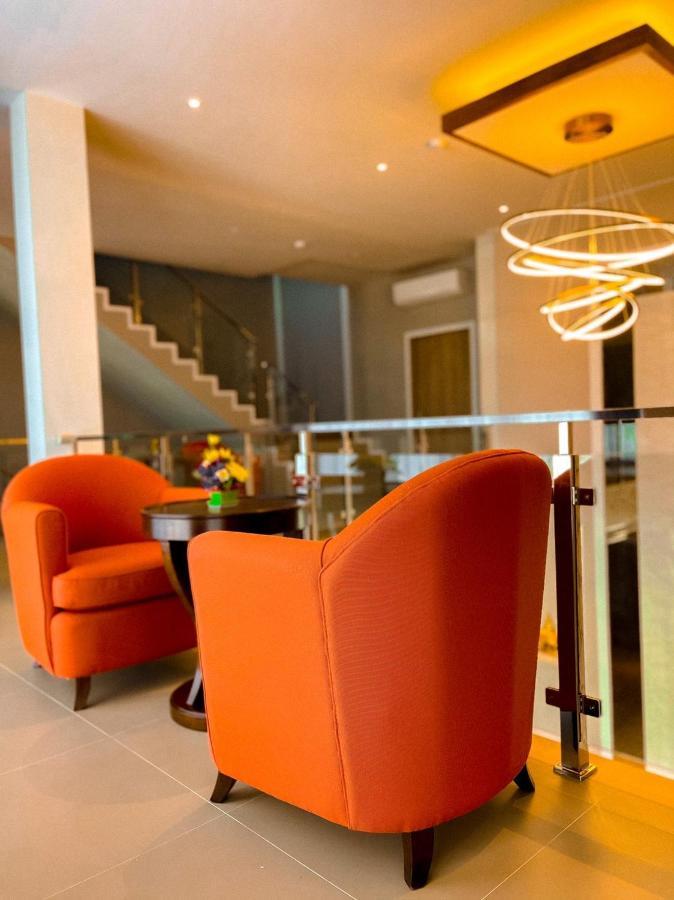 Hotel Sukruethai - โรงแรมสุขฤทัย Chiang Mai