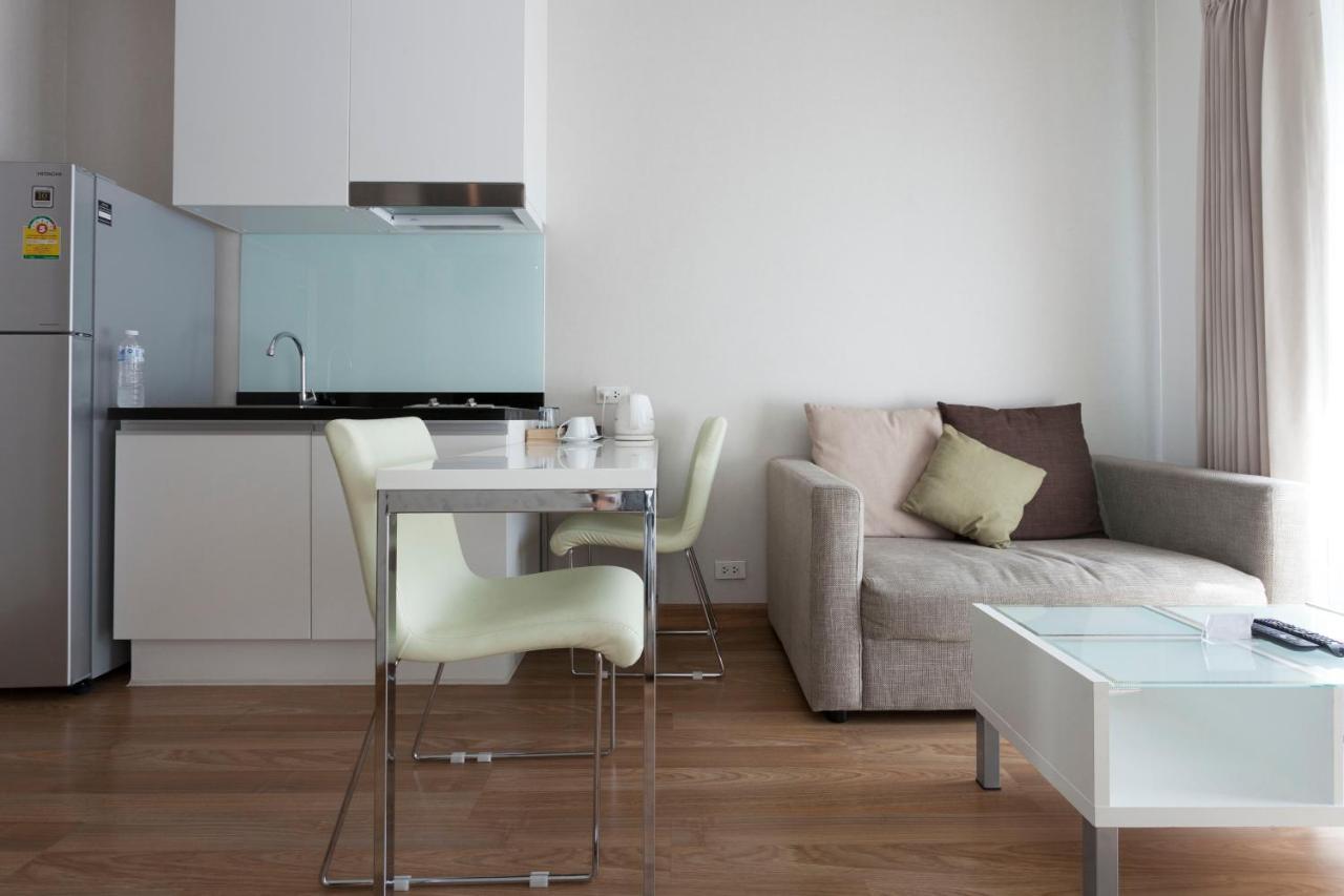 Cozy, Great Location At Heart Of Nimman Rd. Apartment *