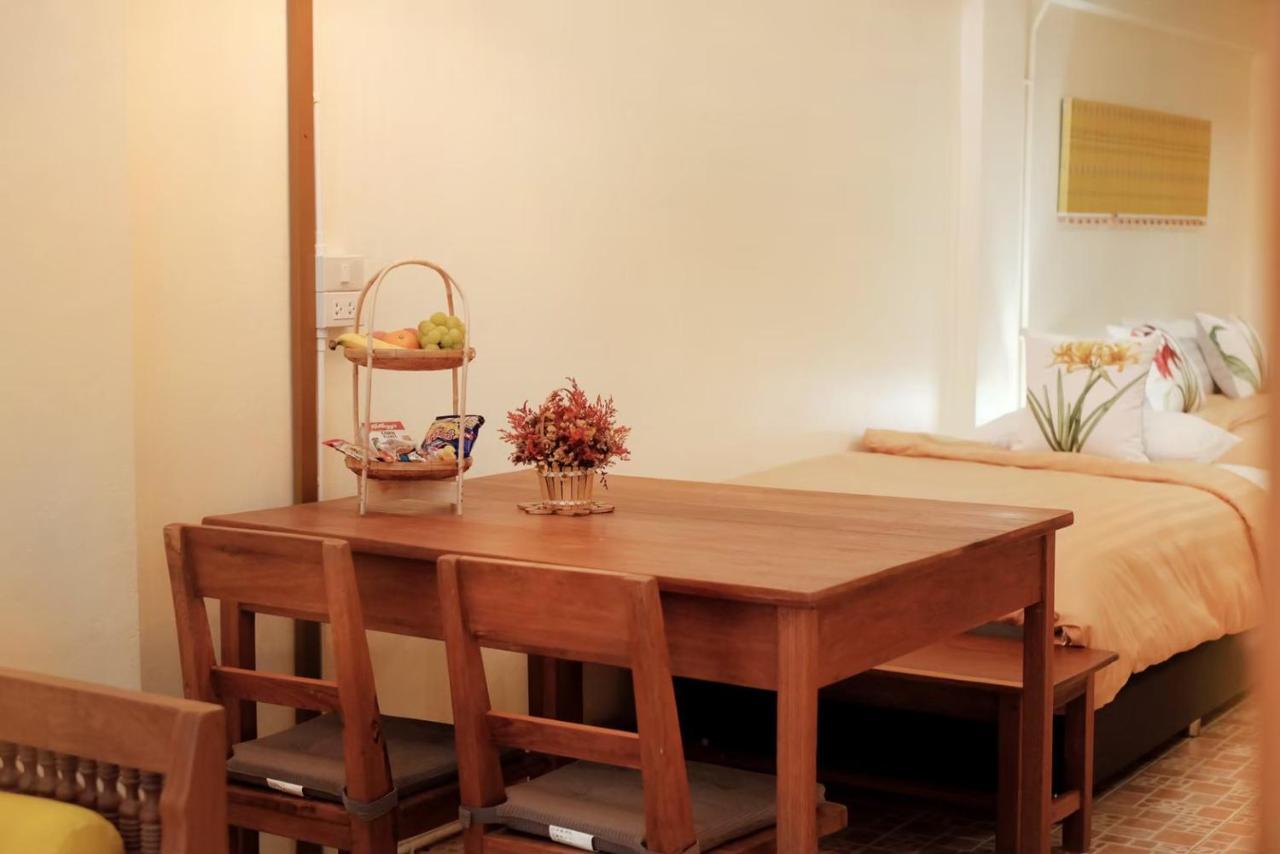 Apartment Envieng House *