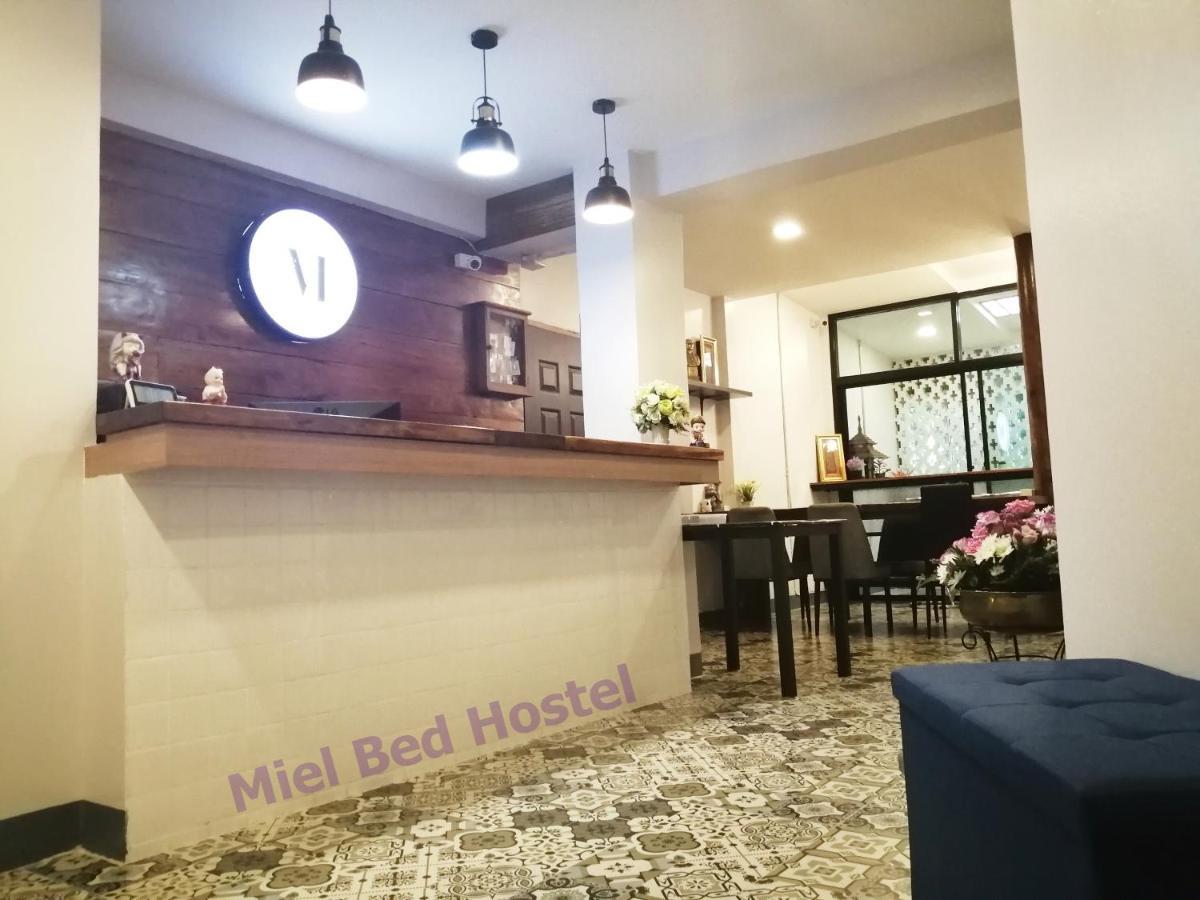 Hostel Miel Bed & Gallery *