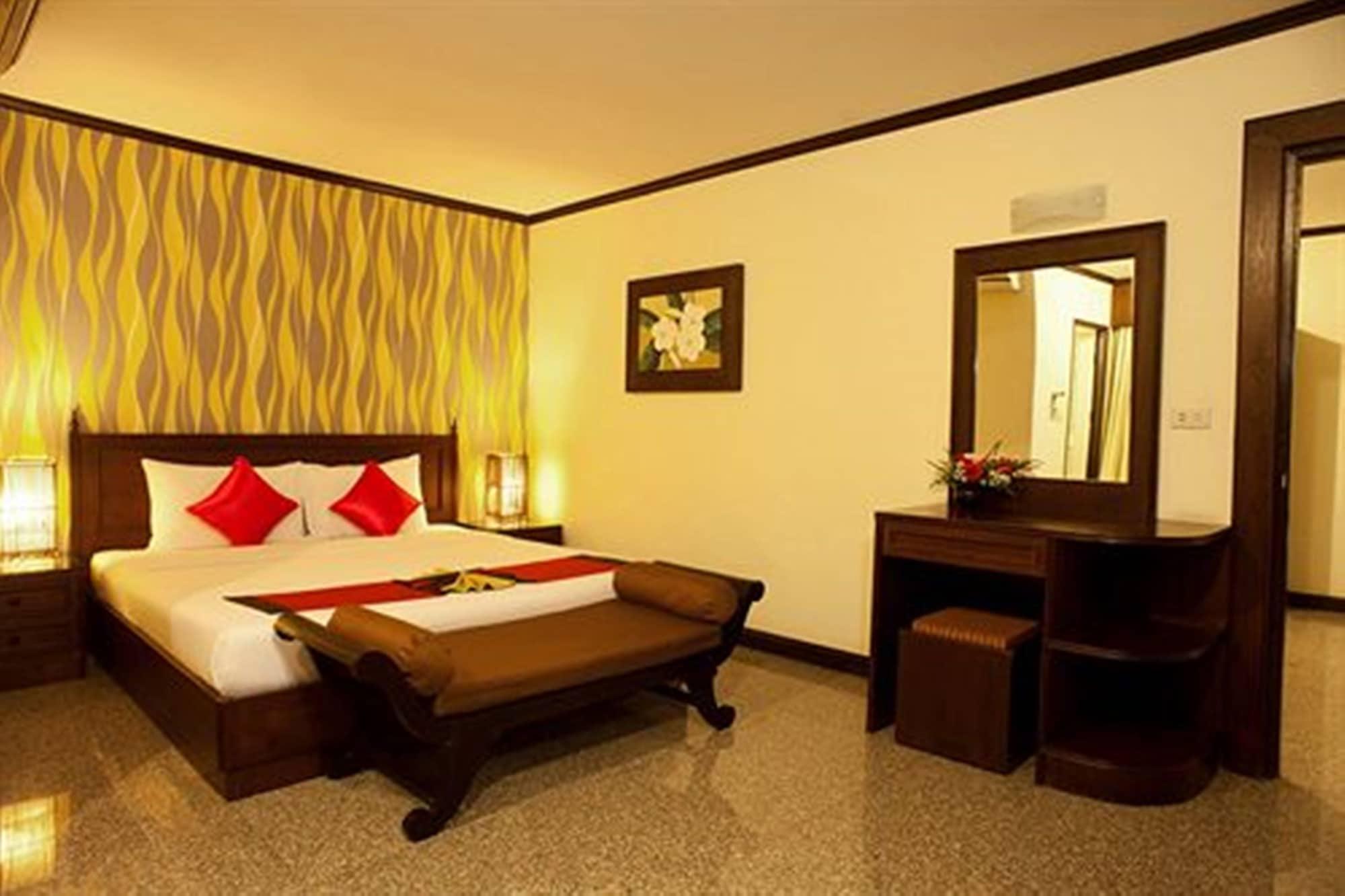 Royal Peninsula Chiangmai Hotel 3*