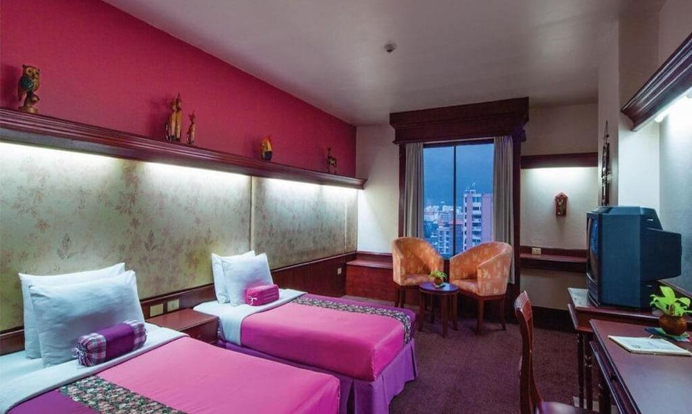 Baan Din Ki Hotel