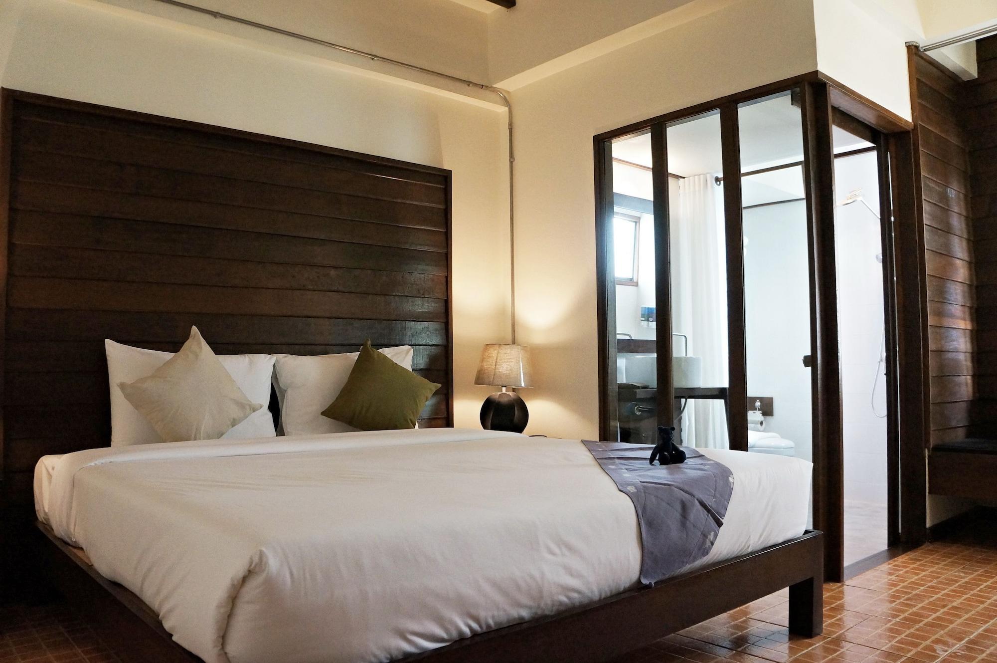 Kampaeng Ngam Hotel 3*