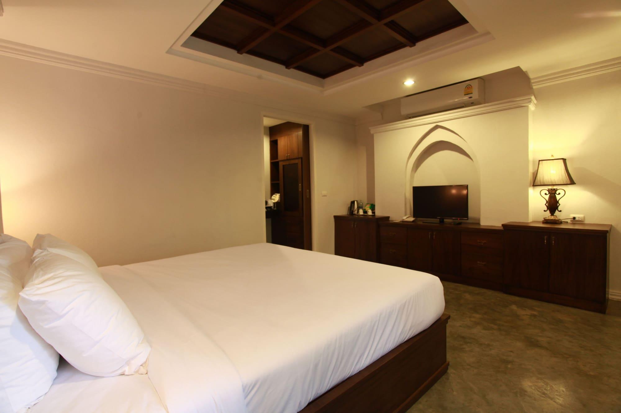 Chompor Lanna Hotel