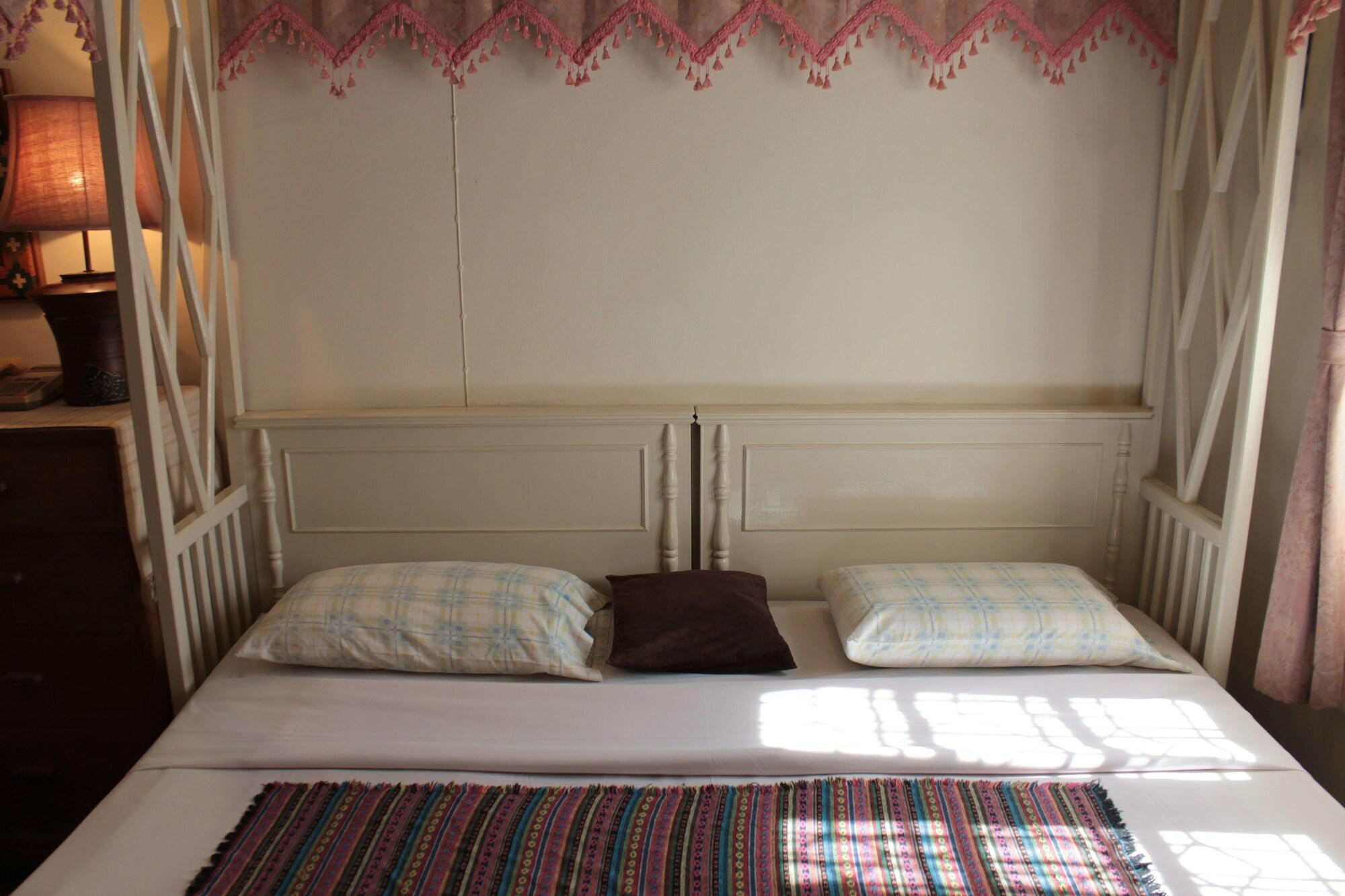 Hotel Suan Doi House &