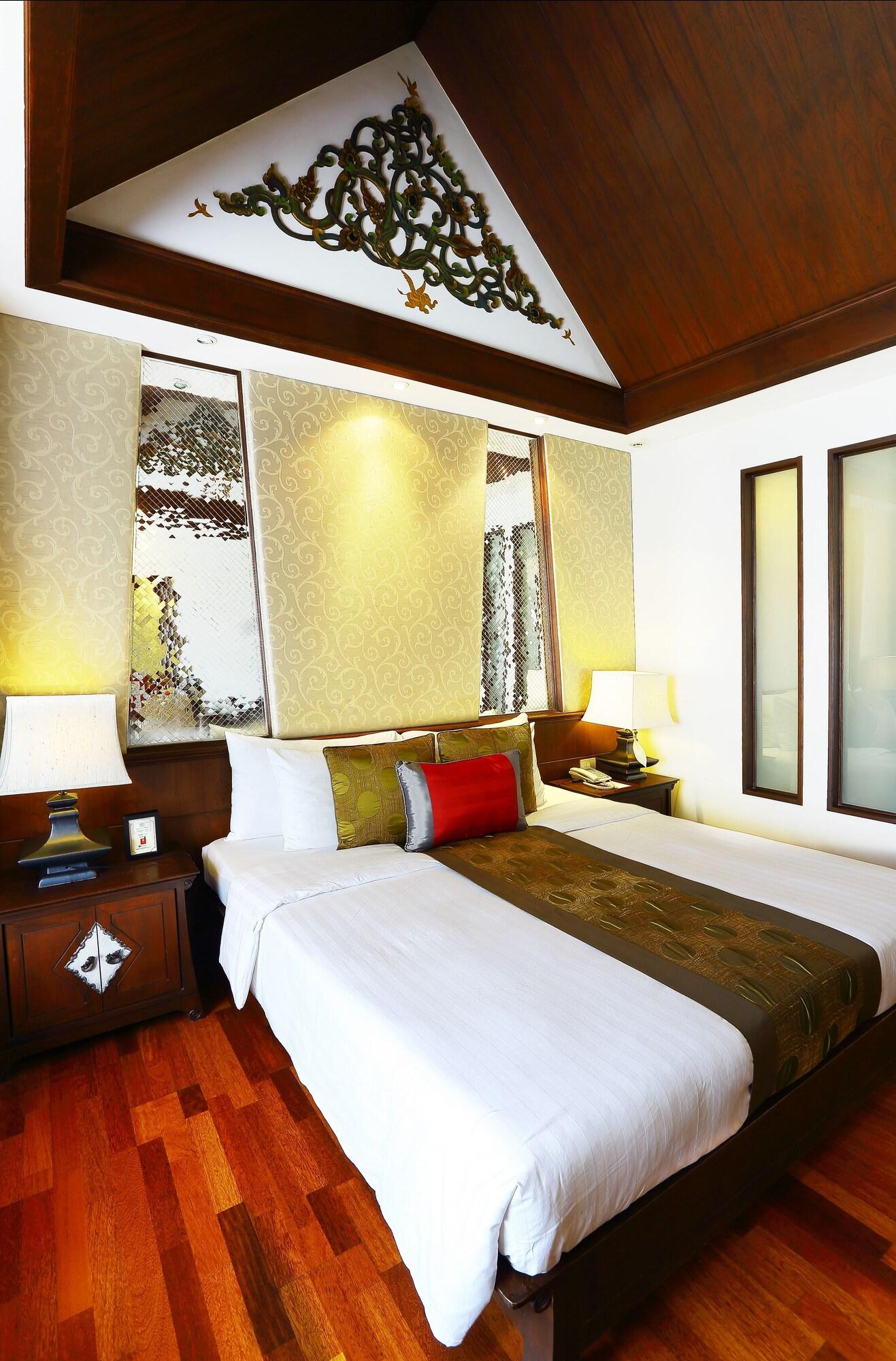 De Naga Hotel,