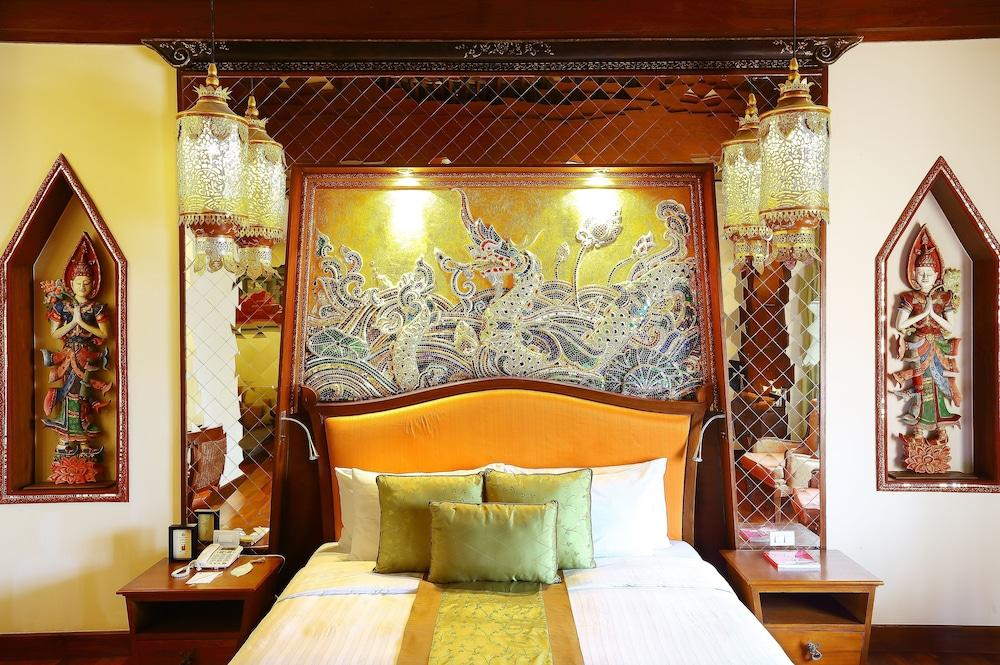 Hotel De Naga Hotel,