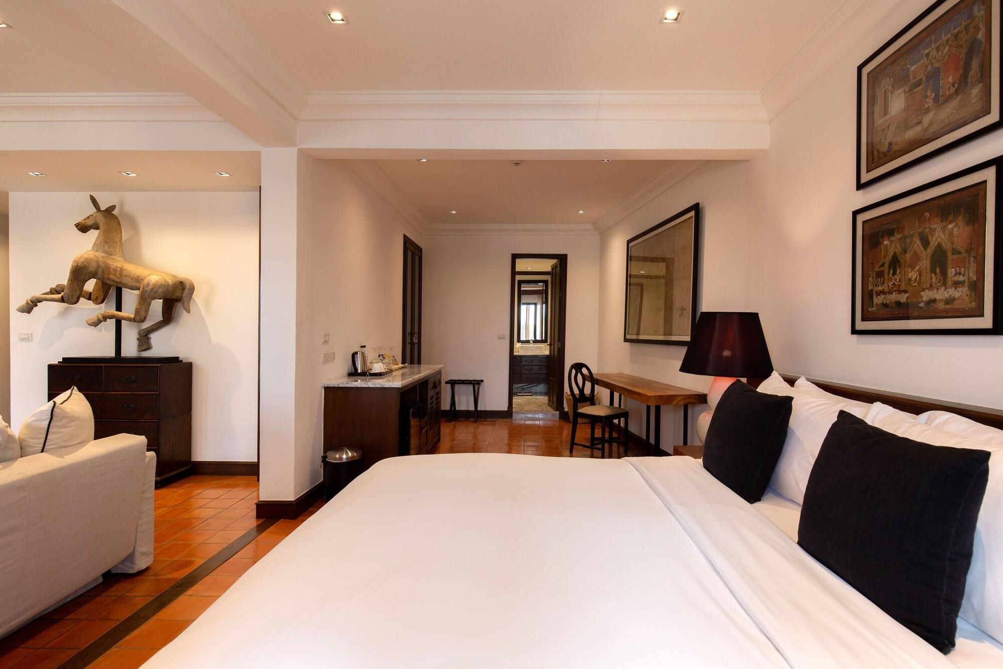 Hotel The Bridge An Eclectic Luxotel 4*