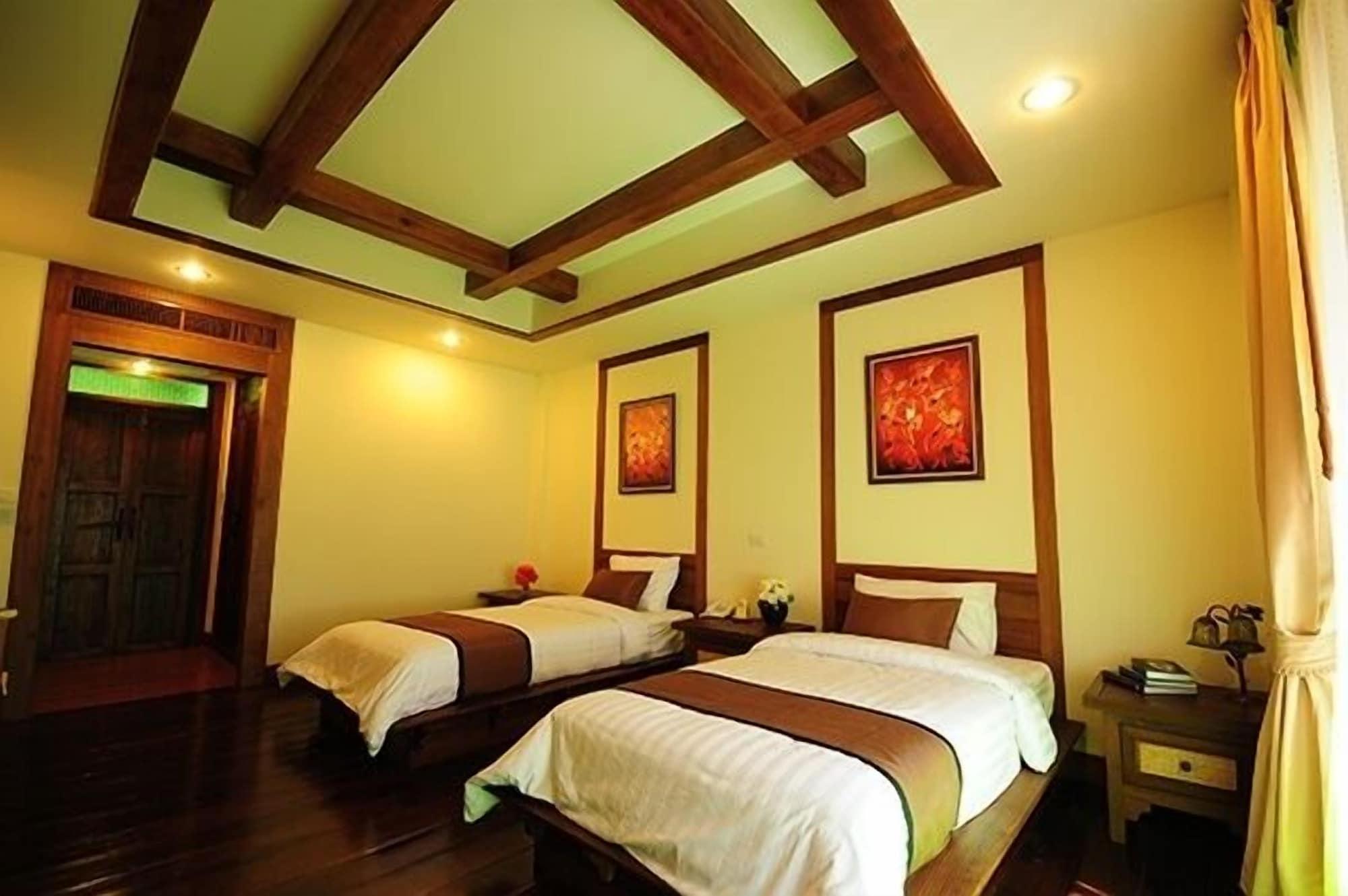 Hotel Korbhun Khinbua 3*