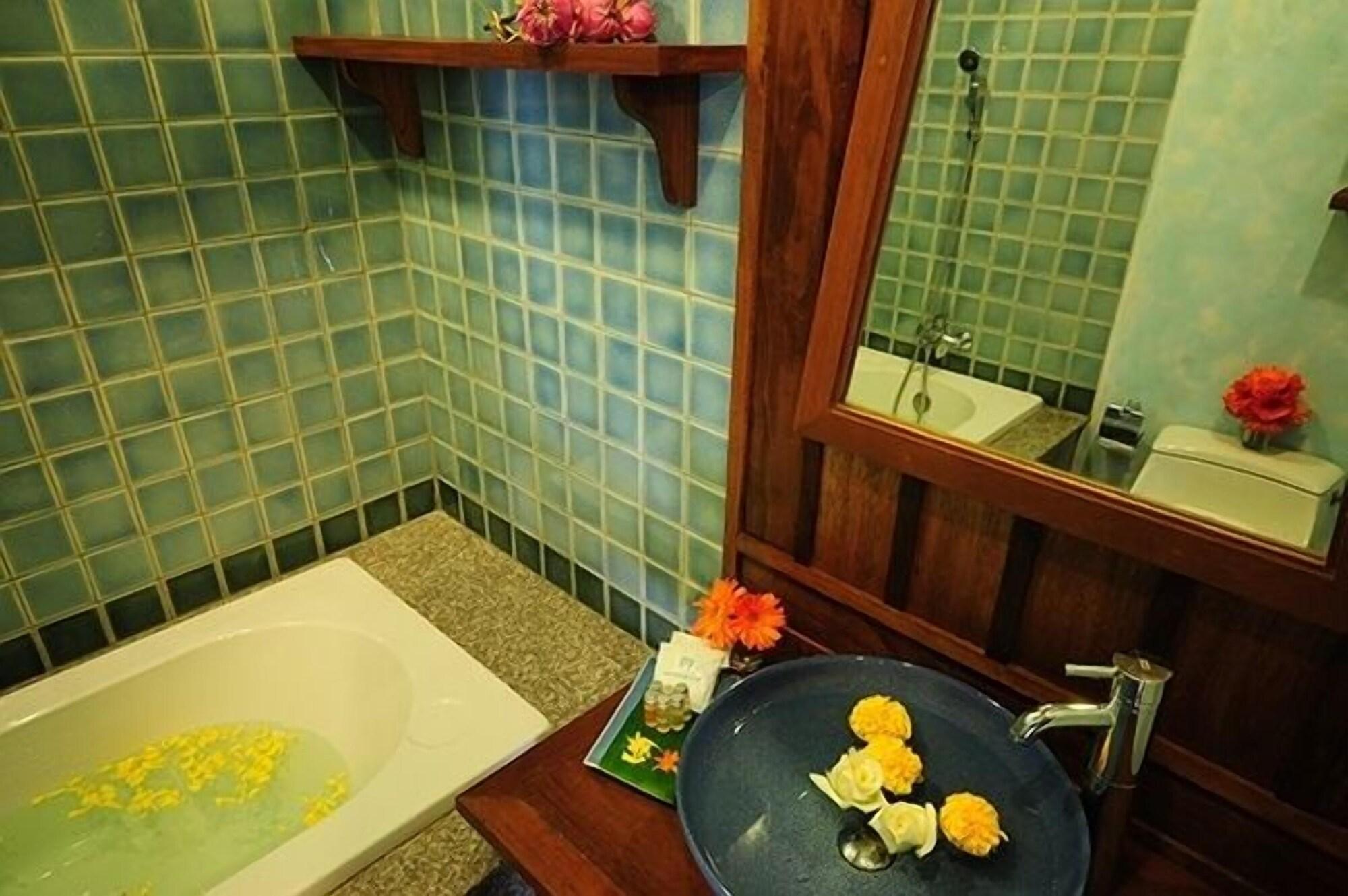 Hotel Korbhun Khinbua