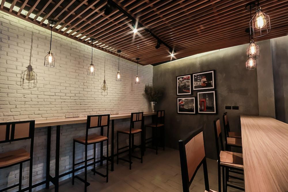 Get Zleep Premium Budget Hotel Chiang Mai
