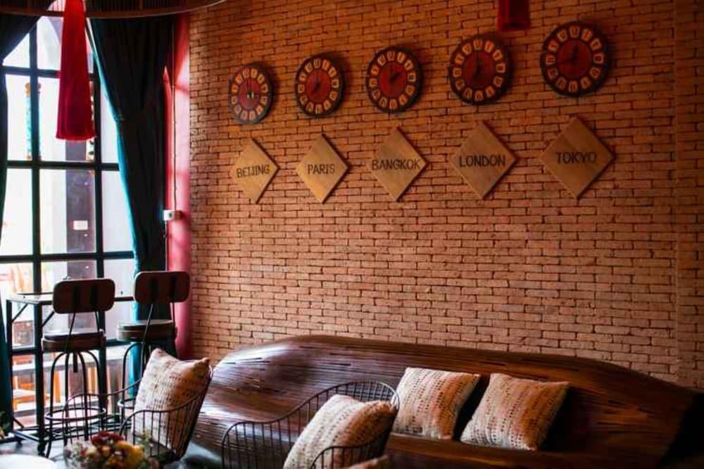 The Guest Arak Boutique Hotel Hotel
