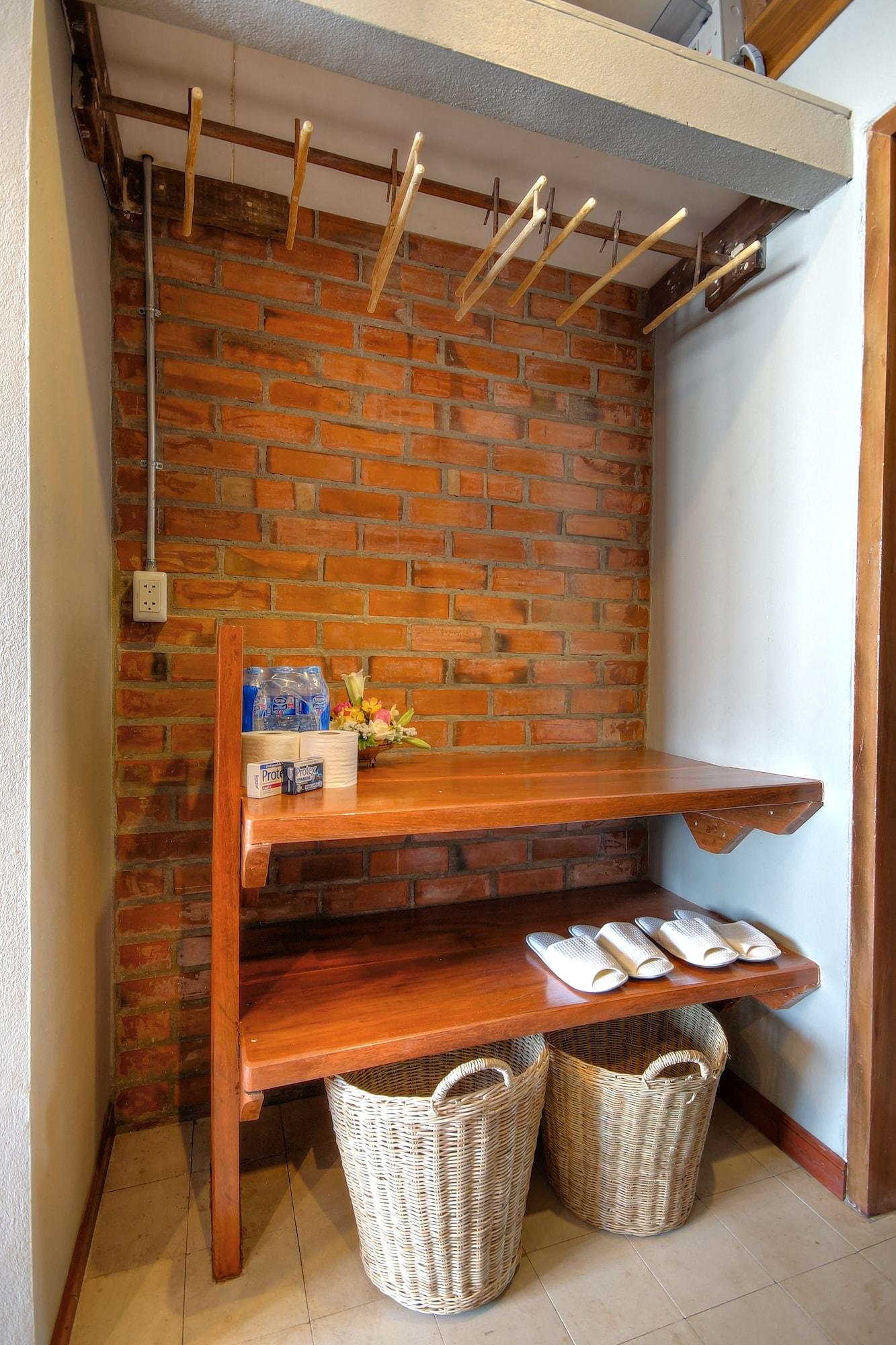 Guest house Saeng Panya Home Sha Plus 3*