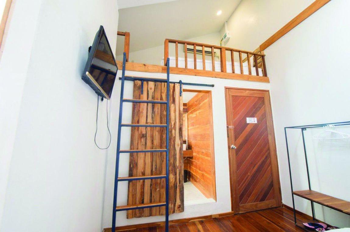 Sri Chiang Yeun House Hotel 3*