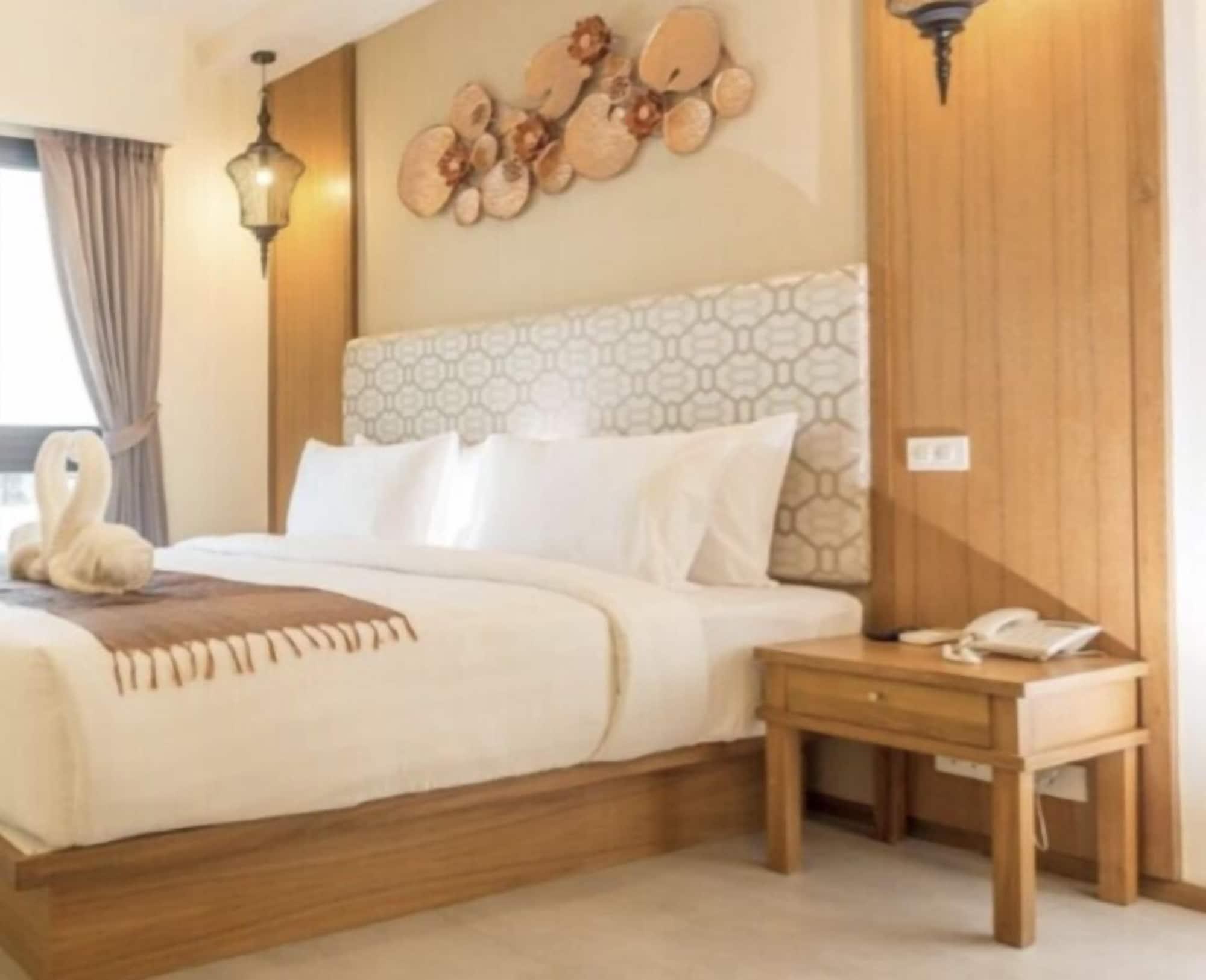 Hotel The Signature @ Thapae