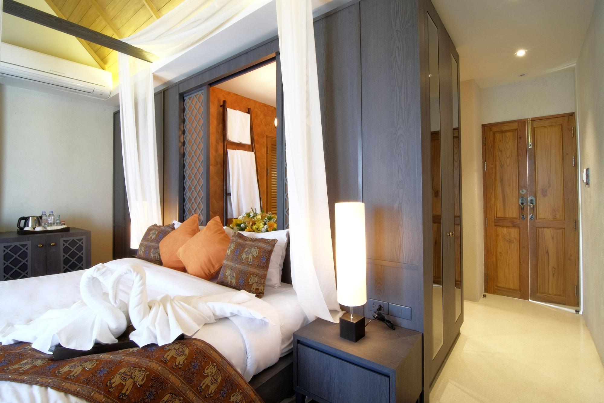 Hotel Tapae Gate 4*