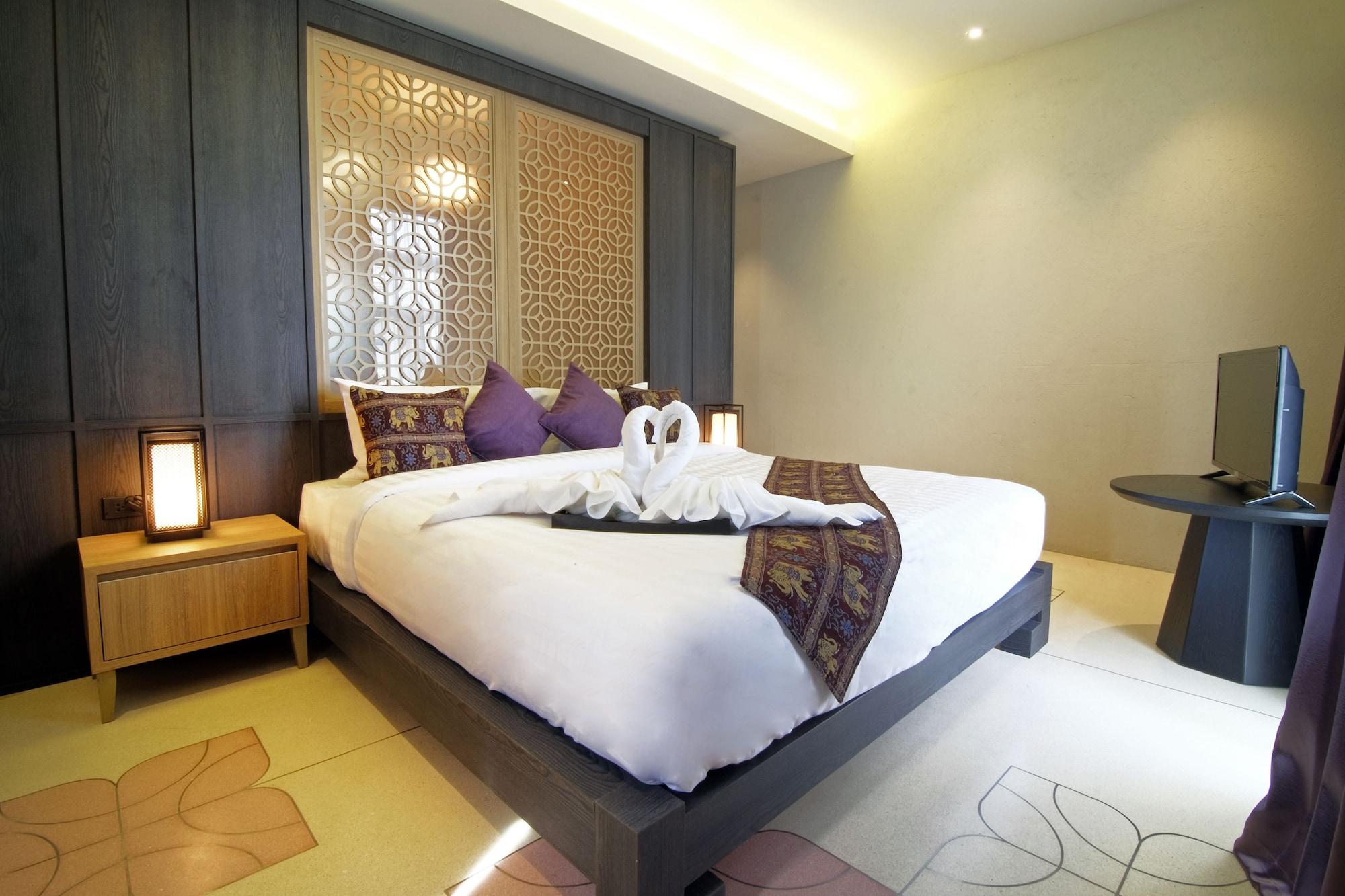 Tapae Gate Hotel 4*