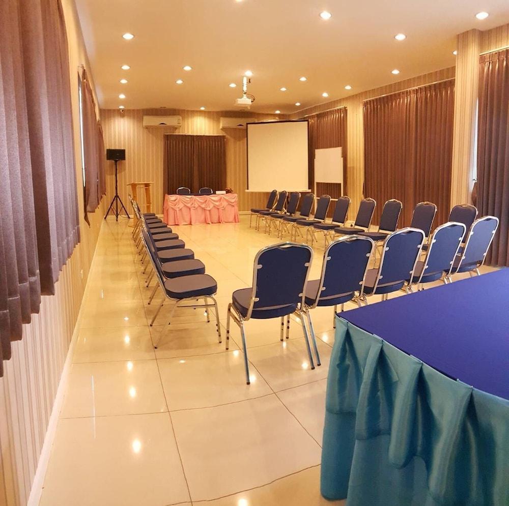 Hotel Harmony