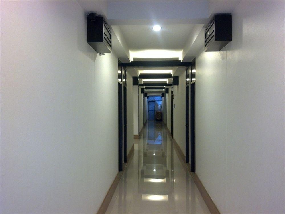 Sakulchai Place Hotel