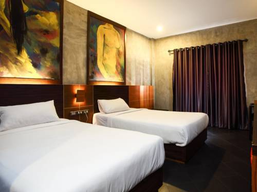 B2 Airport Hotel