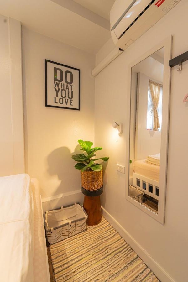 Oon Poshtel X Cafe