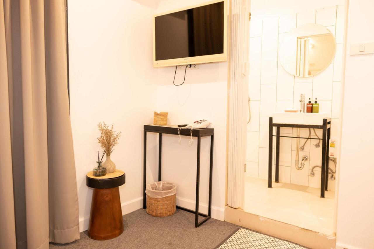 Oon Poshtel X Cafe Hostel Chiang Mai