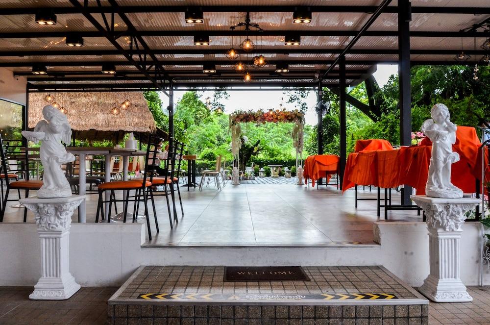 Hotel At Ruam Chok 3*