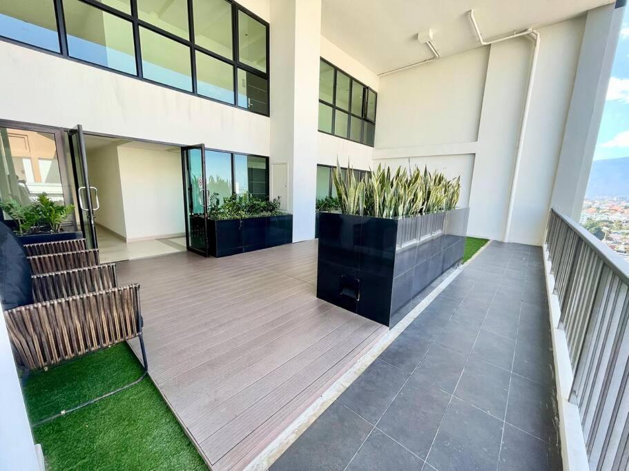 Deluxe 2-bedroom With Pool