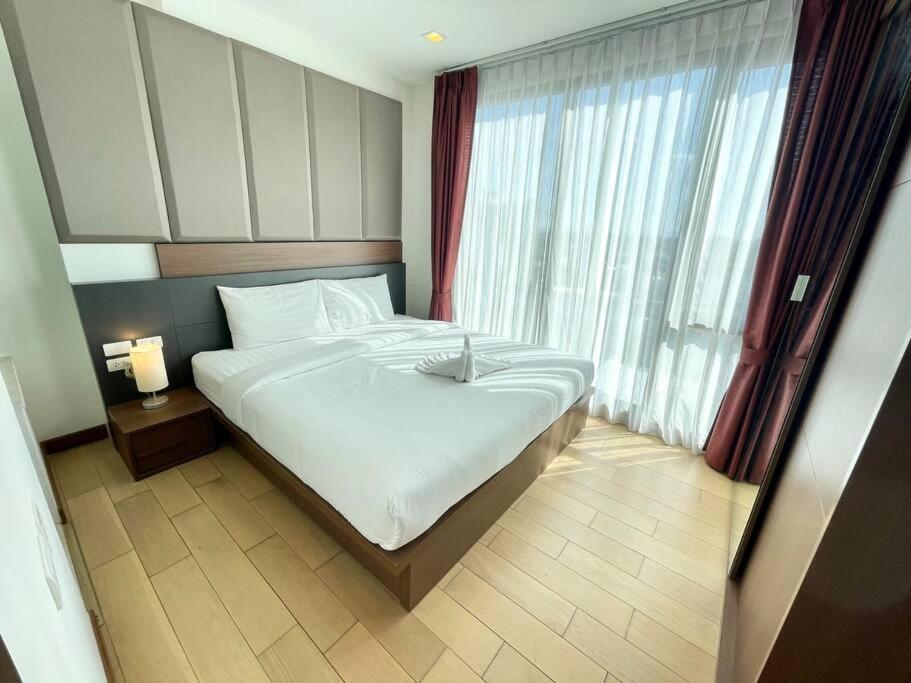 Deluxe 2-bedroom With Pool