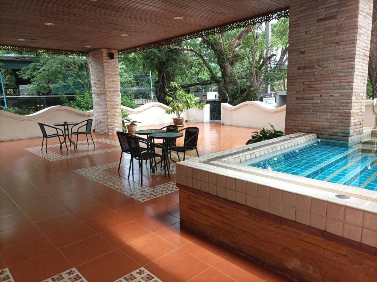 Aster Apartment *