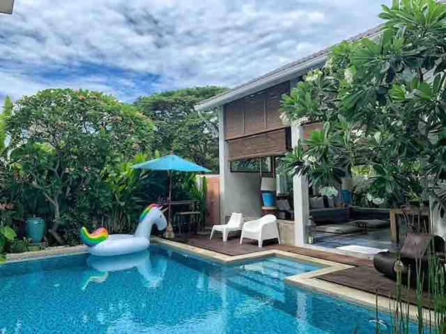 Chiangmai清迈 Cozy Pool 8rooms Villa