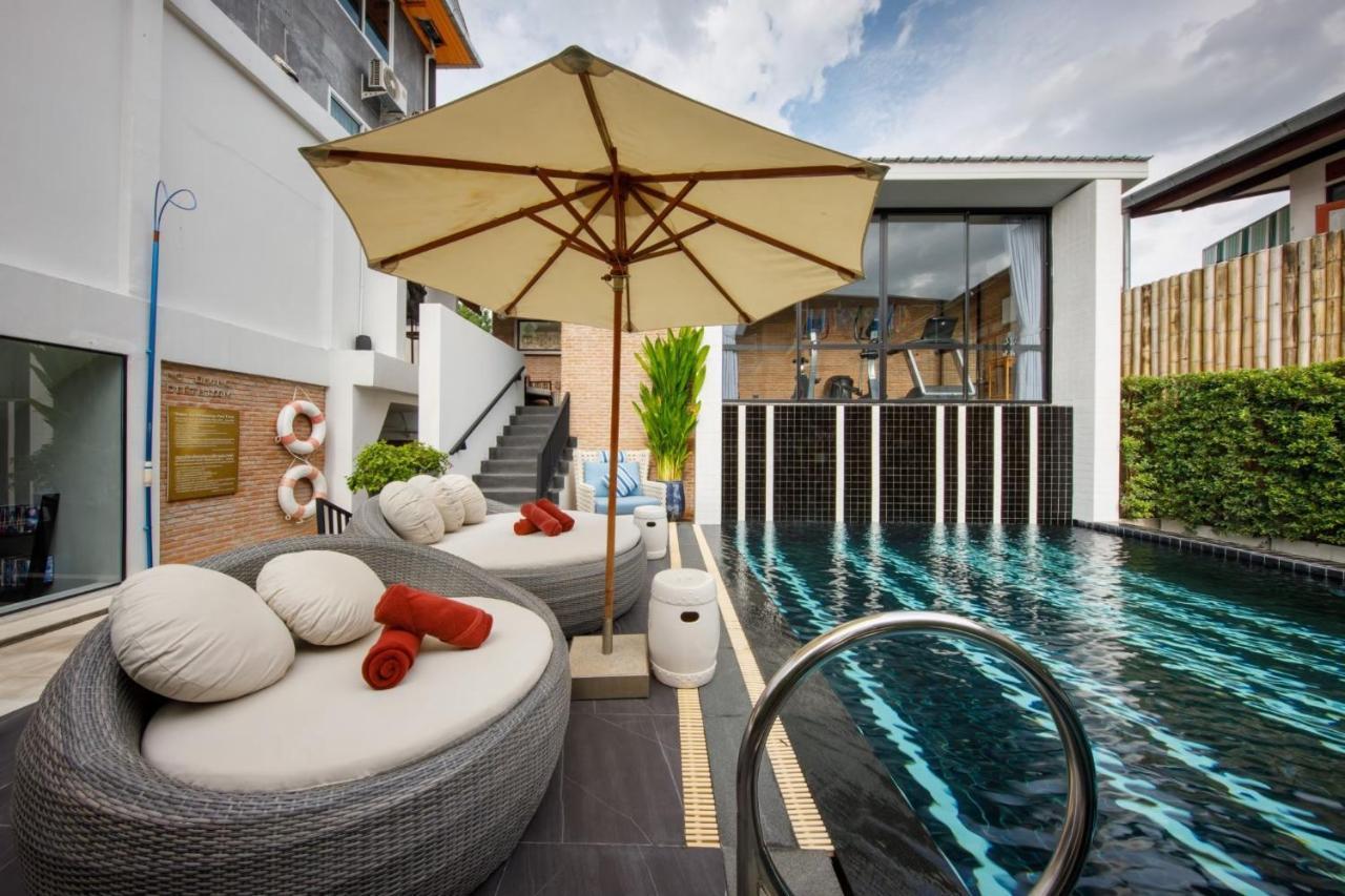 Chala Number 2 Art And Gallery Hotel