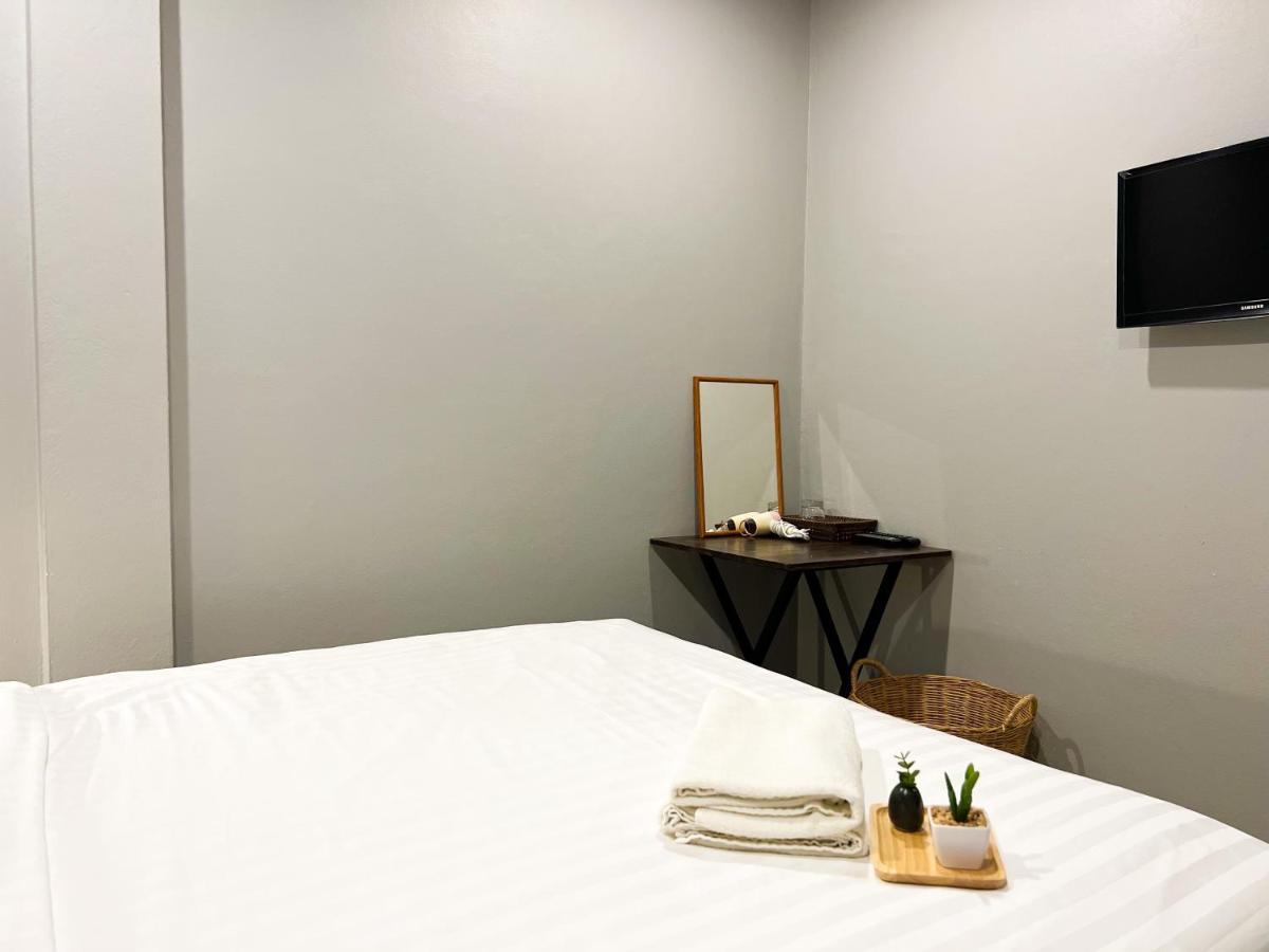 At 20 By Sleepyoho Chiang Mai